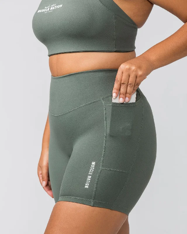 Retro Design Everyday Pocket Bike Shorts - Eucalyptus