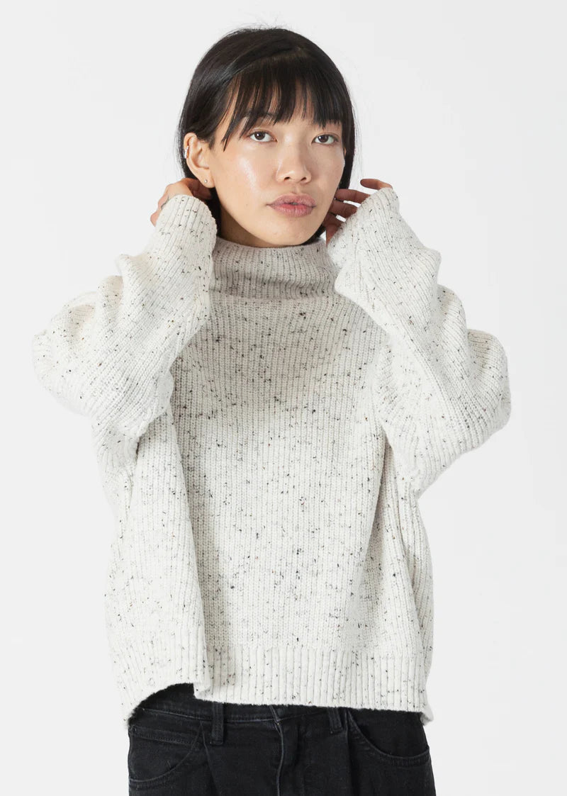 Personalized Series Evolet Ribbed Mock Neck