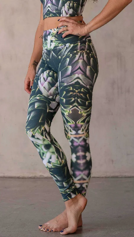 Noble And Elegant Artichoke - Athleisure Leggings